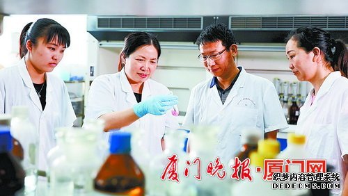 208名专家镇守厦门食品安全线 他们的工作内容是这些